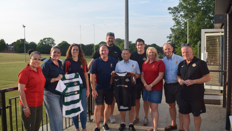 EALING TRAILFINDERS PARTNERS WITH MEDWAY RFC'S GIRLS PROGRAMME