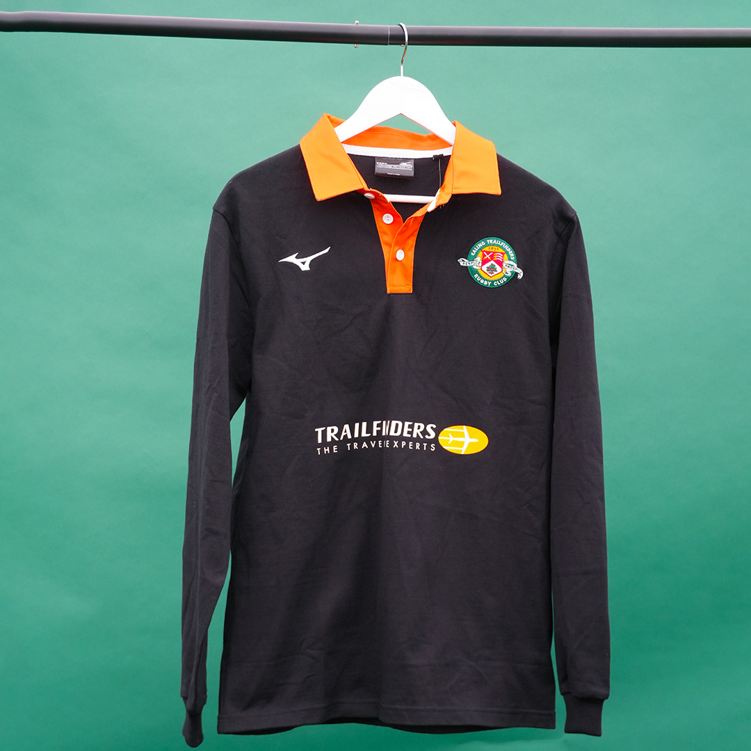 Top – black mens orange collar