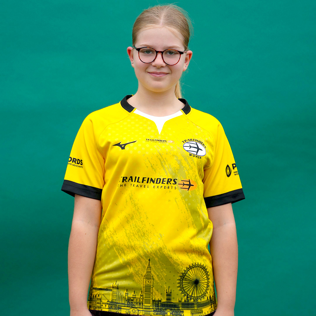 Girls away kit – front